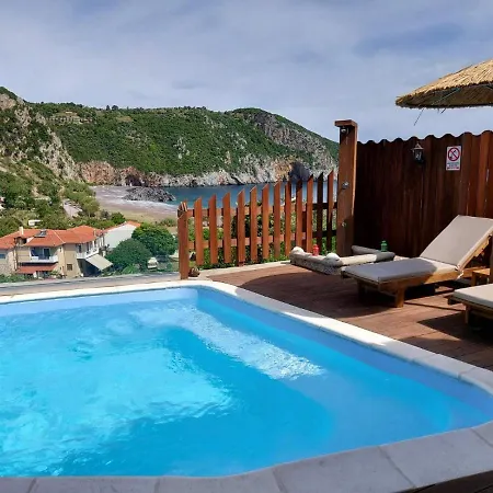 Lithoktisto * Limnionas (Central Greece)