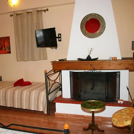 Lithoktisto * Limnionas (Central Greece)